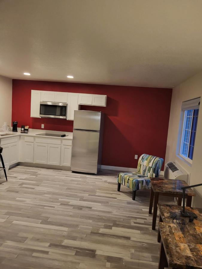 Red Fox Inn And Suites Waverly Extérieur photo